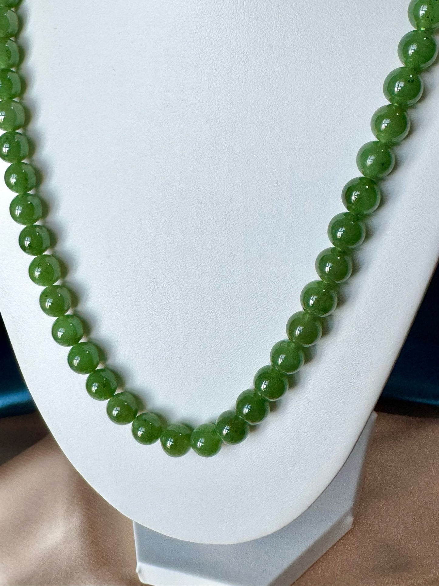 Evergreen Polar Jade Necklace (JN001)