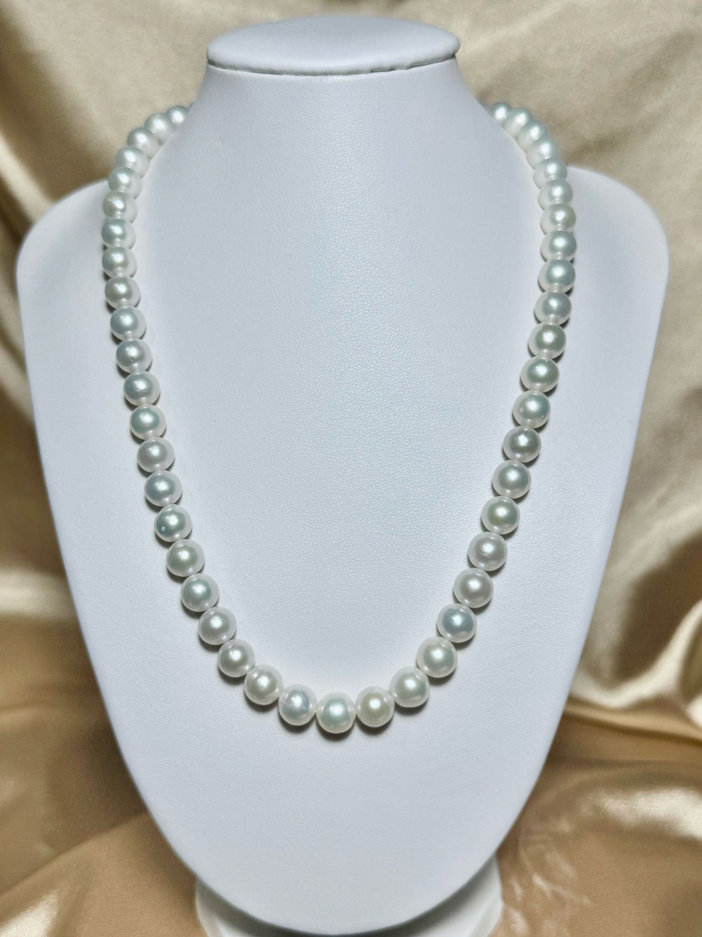 Pure Serenity Freshwater Pearl Necklace (N010)