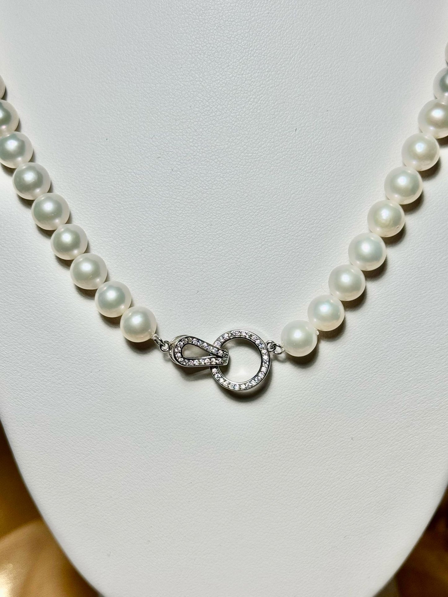 Pure Serenity Freshwater Pearl Necklace (N010)