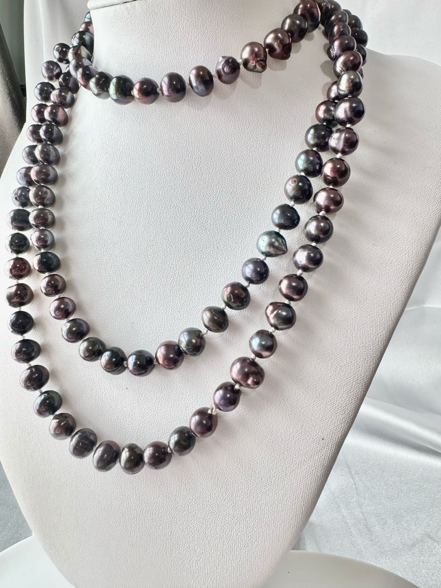 Midnight Lustre Necklace (N012)