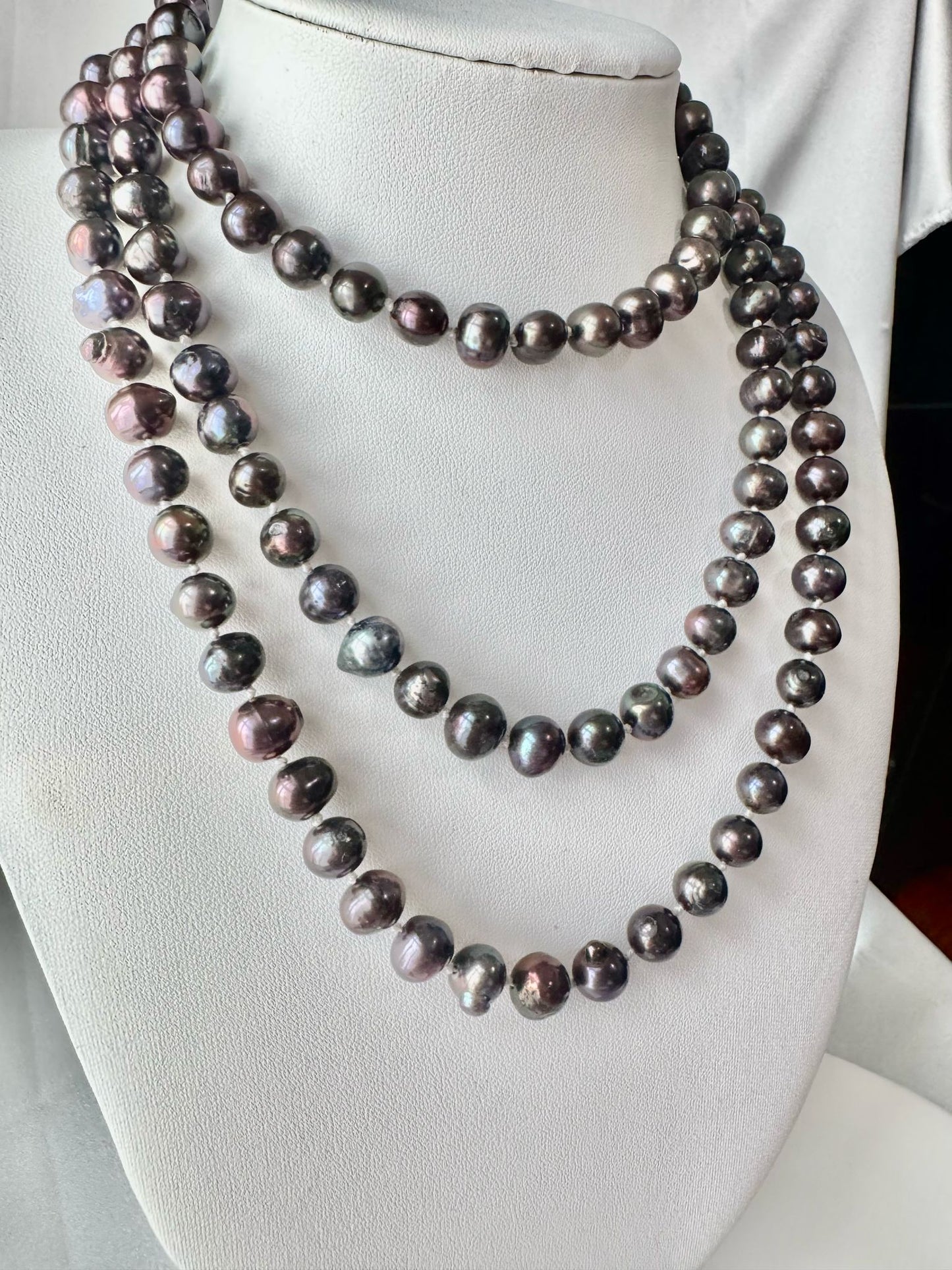Midnight Lustre Necklace (N012)