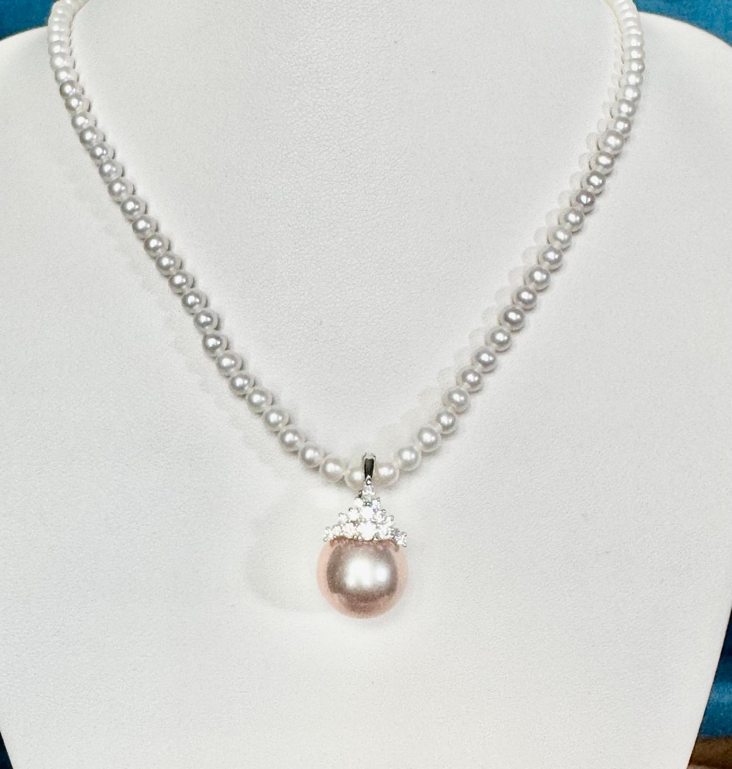 Crown Pearl Pendant (PD009)