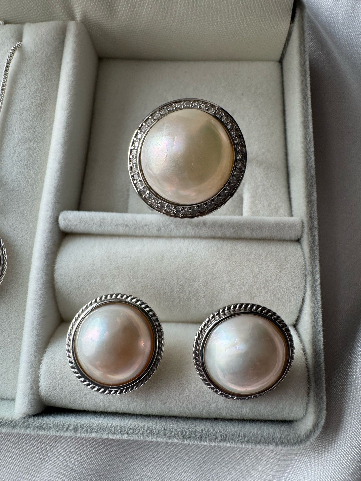 Eternal Grace Mabe Pearl Set