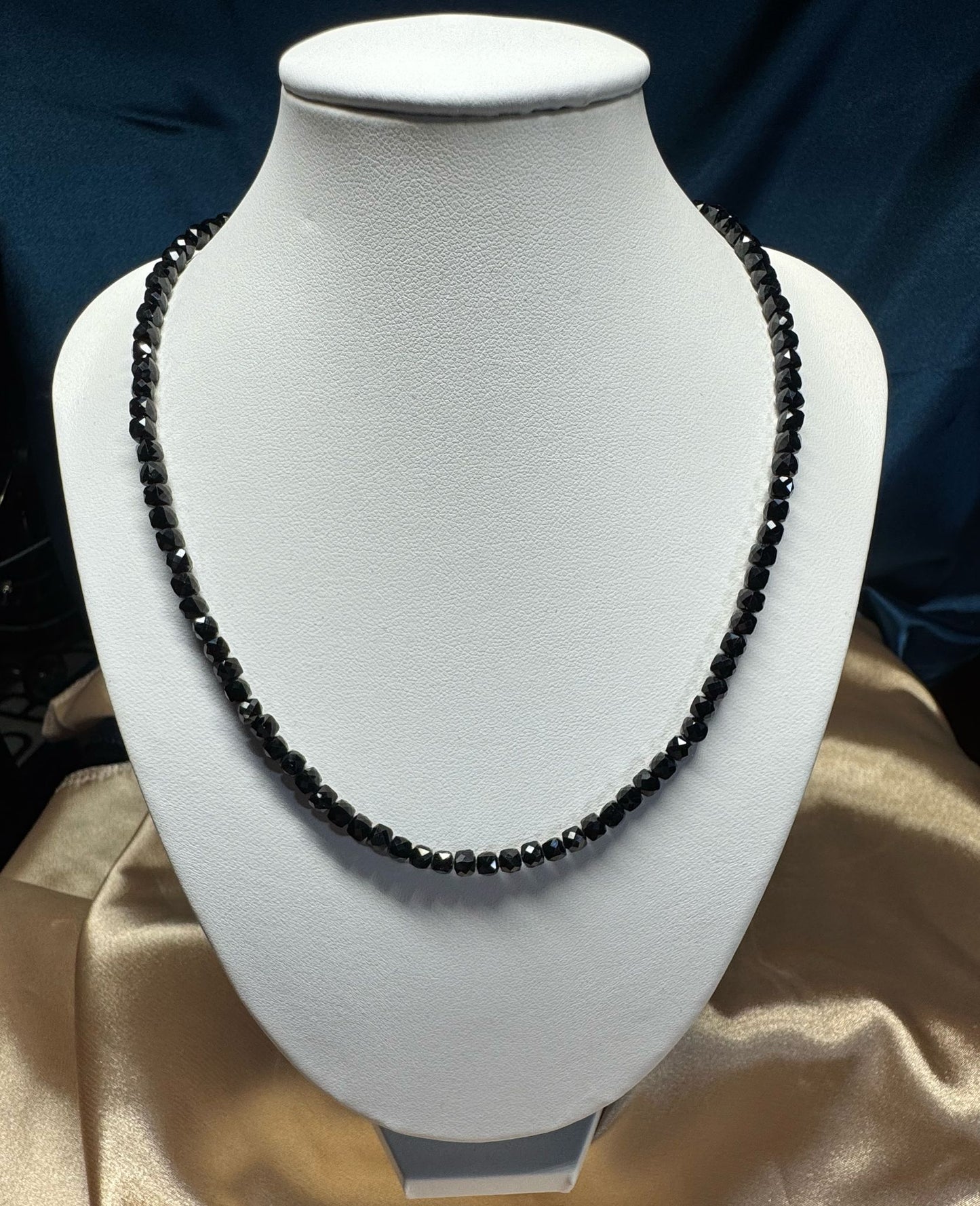 Midnight Black Spinal Necklace (BSP01)