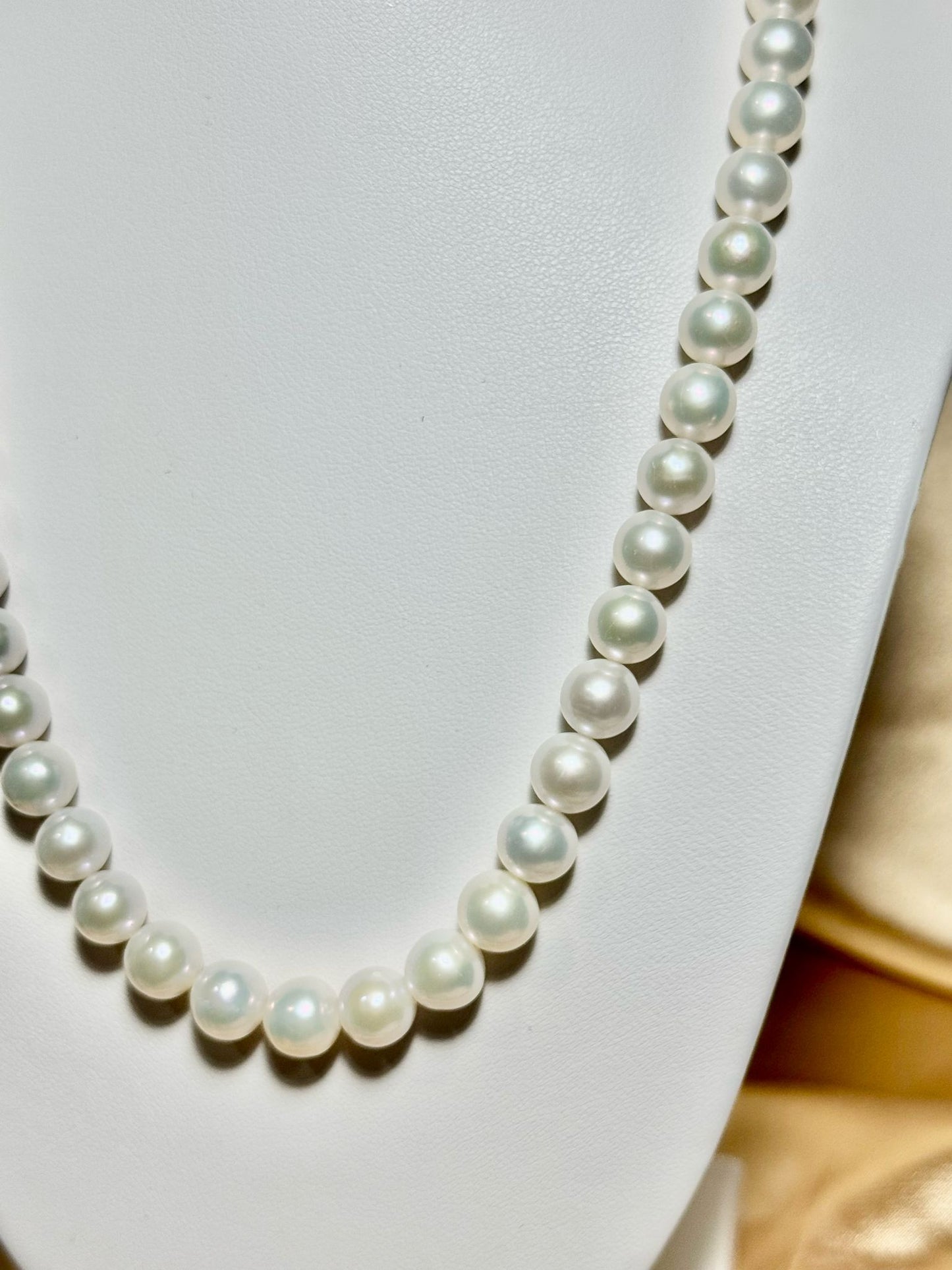 Pure Serenity Freshwater Pearl Necklace (N010)