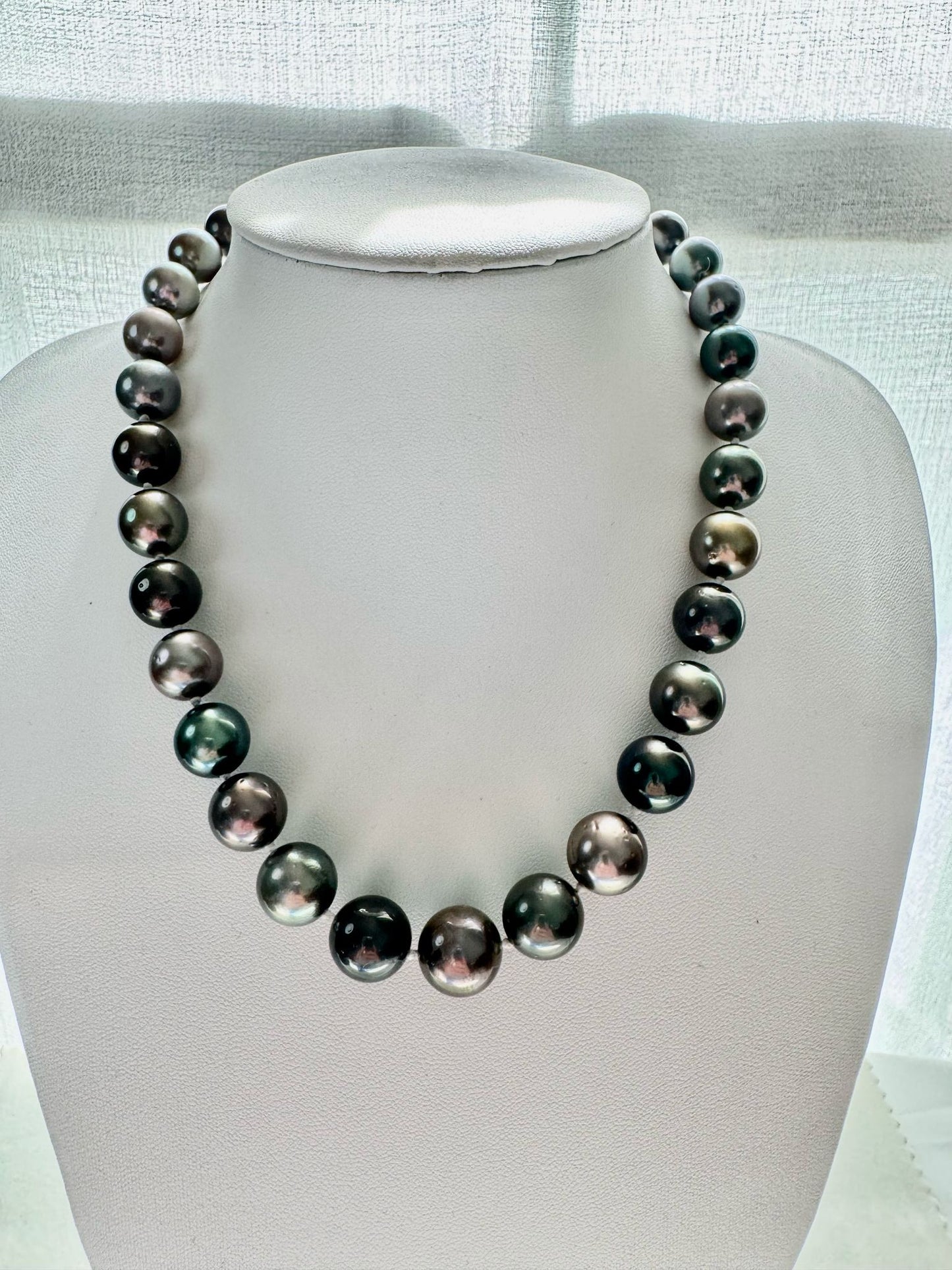 Tahitian Polynesian Twilight Necklace (N014)